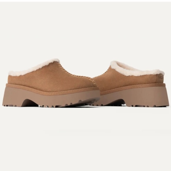 UGG New Heights Cozy Clogs - Picture 1 of 14